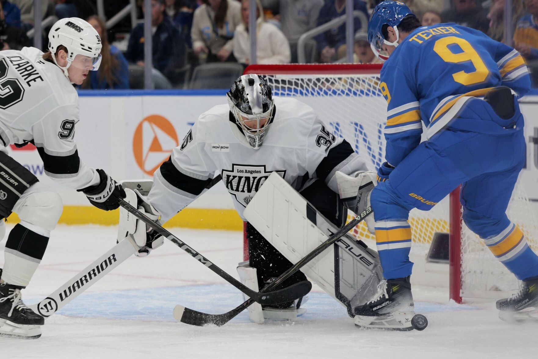 Blues host the Kings